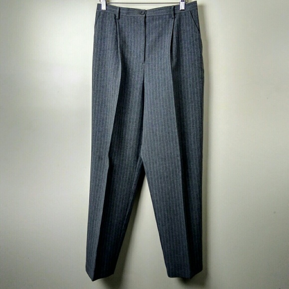 American Collection, gray pinstripe 2pc suit - Picture 4 of 5